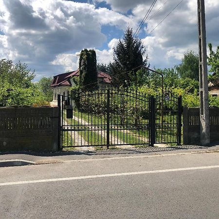 Argeselu Garden Villa Maracineni Dış mekan fotoğraf