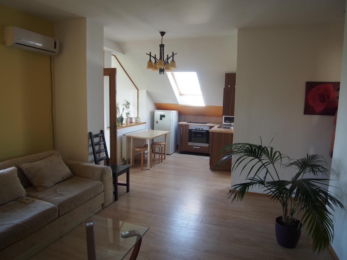 Argeselu Garden Villa Maracineni Oda fotoğraf